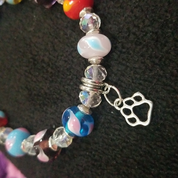 Paw Print Bracelet - Picture 5 of 7